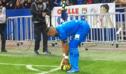 世界杯冲冠形势愈发明朗（世界杯夺冠格局日趋清晰）