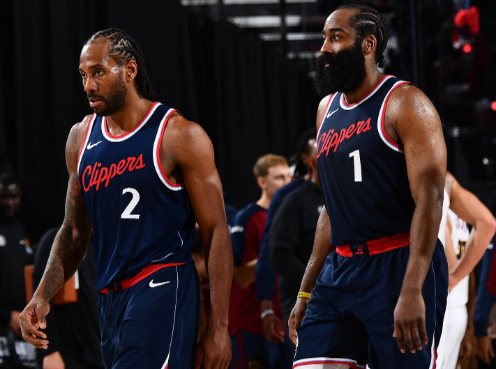 哈登暴走夜！单节27分+全场55分，快船终结连败全靠他一人扛（哈登火力全开！单节27分砍下55分，独扛快船止连败）