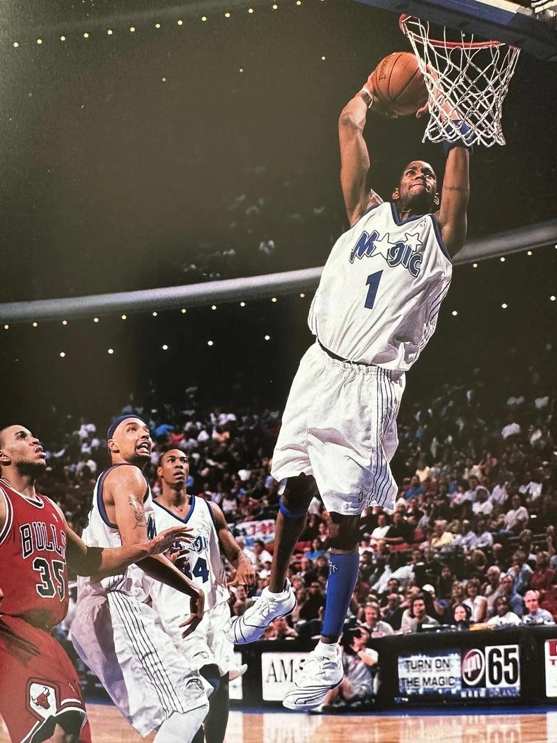 近10年欧冠场均进球榜：哈兰德1.02球第1，C罗第2，梅西第4（欧冠近十年场均进球排名：哈兰德场均1.02球居首，C罗次席，梅西第4）