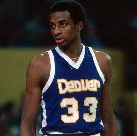 巴黎客场屡失良机0-0毕包，乌奈-西蒙神扑，巴尔科拉中楣（巴黎客场闷平毕尔巴鄂0-0：乌奈-西蒙屡献神扑，巴尔科拉击中横梁）