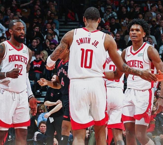 首尔主帅：赛前和林加德讨论过，让他更好地去领导球队（首尔主帅：赛前已与林加德沟通 期望其更好带队）