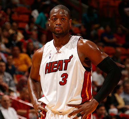 记者：穆西亚拉将在1月6日对阵萨尔茨堡红牛的热身赛复出（报道：穆西亚拉将于1月6日对阵萨尔茨堡红牛的热身赛中复出）