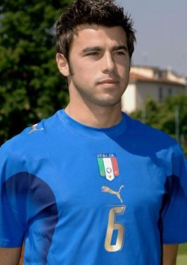 梅西：听到阿尔巴和布斯克茨将退役很难过，总有一天会轮到我（梅西谈阿尔巴与布斯克茨退役：感到难过，总有一天也会轮到我）