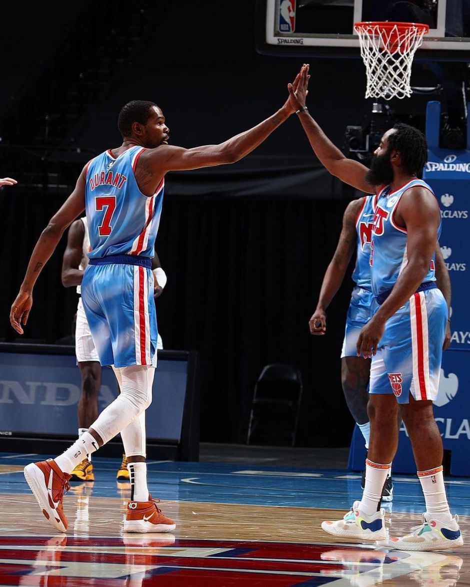 利雅得胜利vs费哈：C罗领衔，马内、菲利克斯、科曼首发（利雅得胜利战费哈：C罗挂帅，马内、菲利克斯、科曼先发）