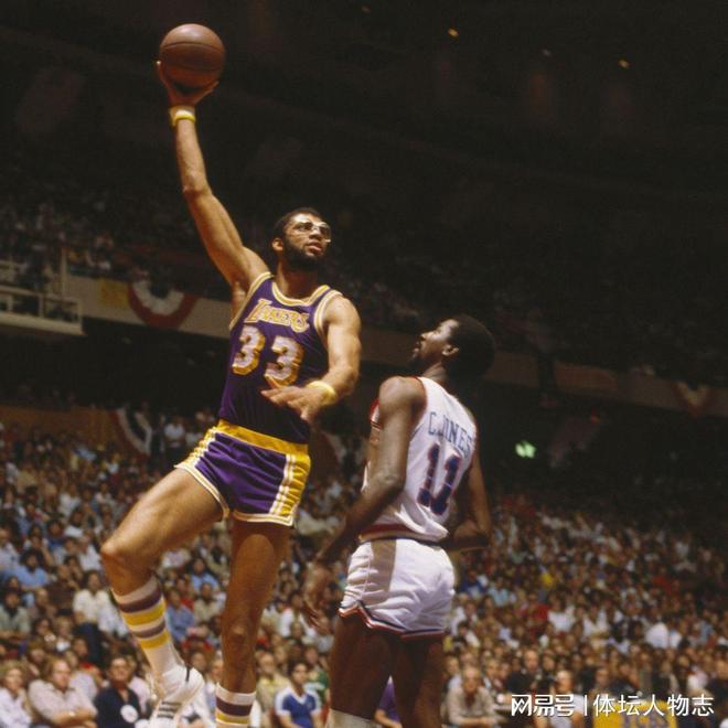 申花官方感谢球迷：你们的每一声呐喊都会化作我们前行的动力（申花官方致谢球迷：你们的每一声助威，化作我们前行的力量）