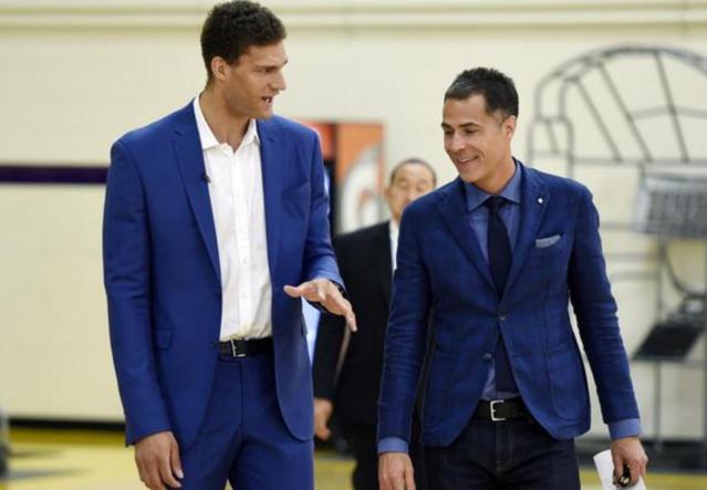 NBA官方晒今日比赛集锦称哈登和KD在雷霆是兄弟！哈登回复：仍然是兄弟！（NBA晒今日集锦回忆哈登与KD雷霆兄弟情，哈登回应：依然是兄弟）